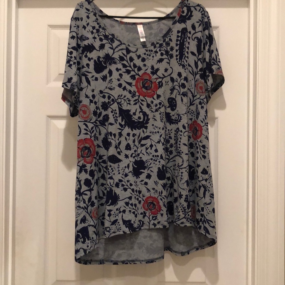 LuLaRoe Classic T